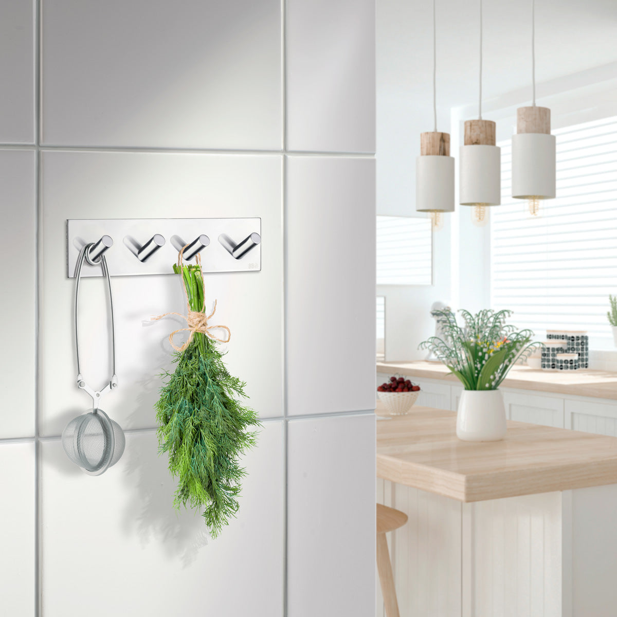 Fyrkrok Smedbo Självhäftande Kantig Krom Blank