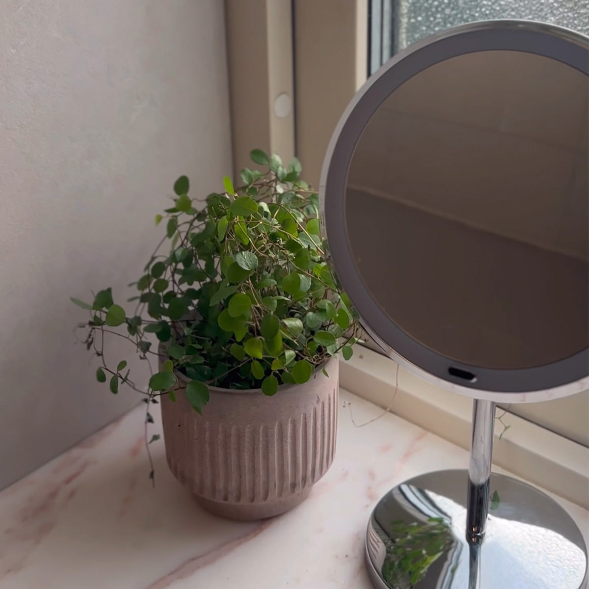 Sminkspegel Smedbo Glow Fristående LED Krom Blank